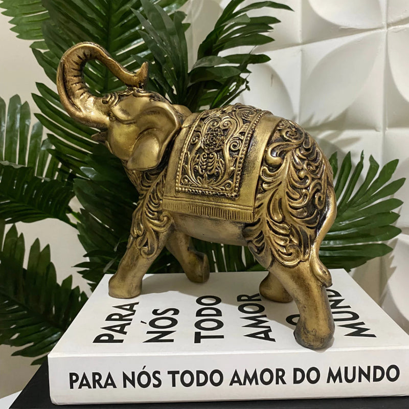 Elefante Indiano em Escultura – Um Símbolo de Sabedoria e Prosperidade