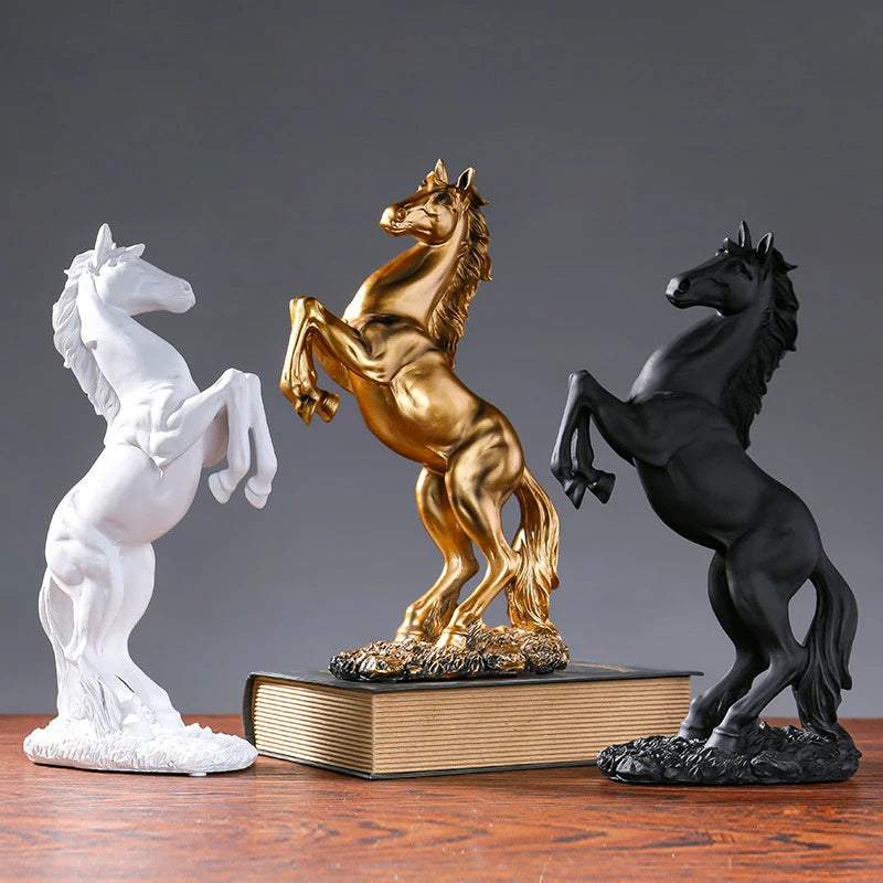 Escultura Decorativa de Cavalo – Símbolo de Força, Liberdade e Elegância