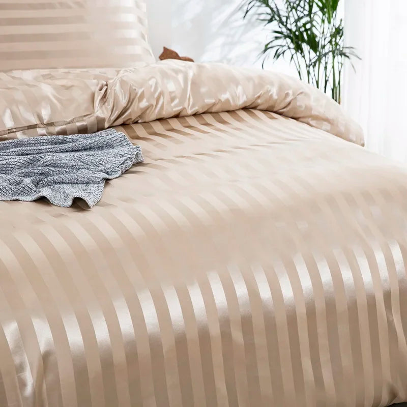 Conjunto de Cama Dapper em Cetim Europeu - Sofisticação Atemporal